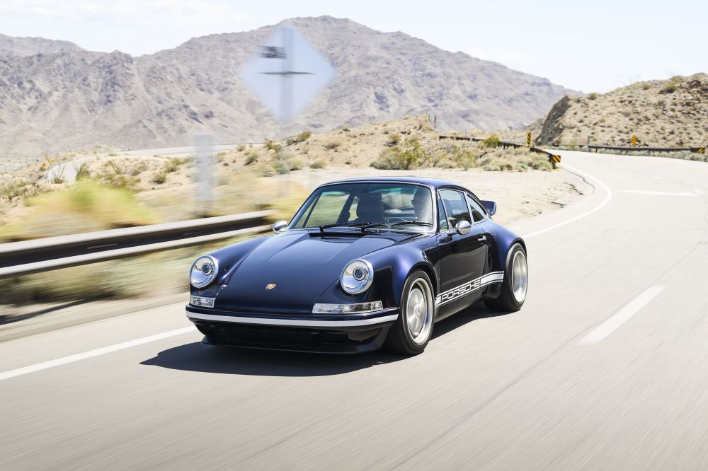 Midnight Blue Coupé, a Porsche 911 (964) reimagined by Theon Design, photograph 4