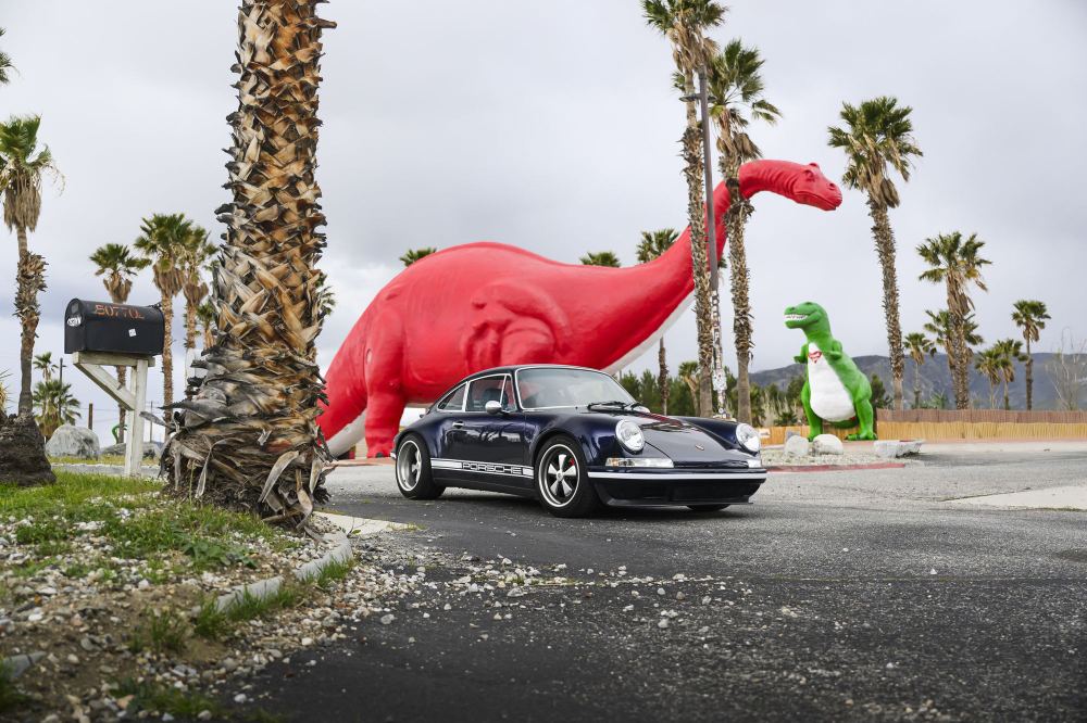 Midnight Blue Coupé, a Porsche 911 (964) reimagined by Theon Design, photograph 13