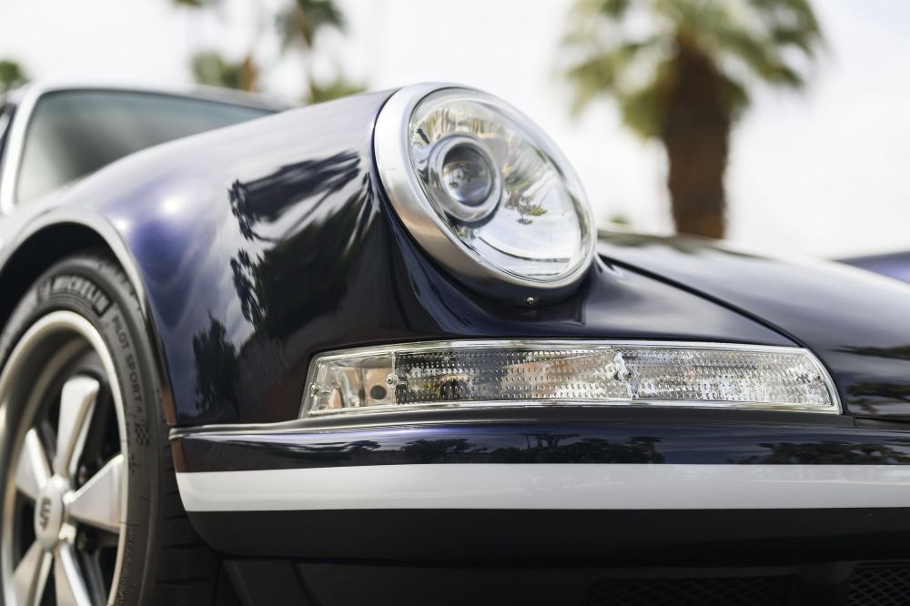 Midnight Blue Coupé, a Porsche 911 (964) reimagined by Theon Design, photograph 30