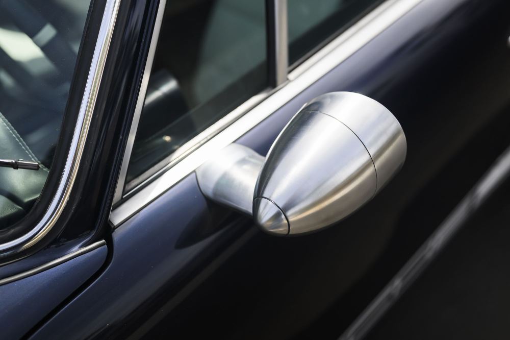 Midnight Blue Coupé, a Porsche 911 (964) reimagined by Theon Design, photograph 38