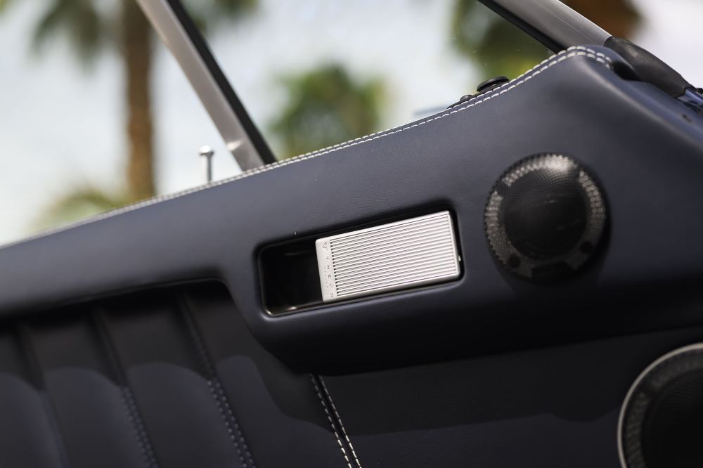 Midnight Blue Coupé, a Porsche 911 (964) reimagined by Theon Design, photograph 39