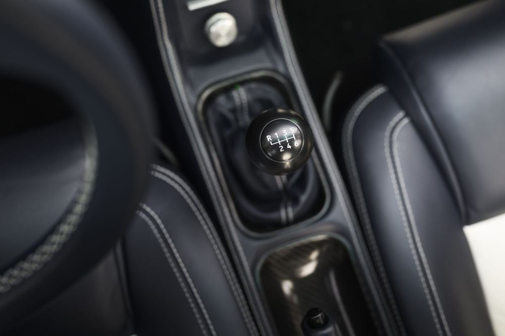 Midnight Blue Coupé, a Porsche 911 (964) reimagined by Theon Design, photograph 40
