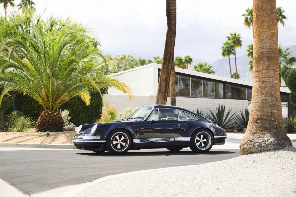 Midnight Blue Coupé, a Porsche 911 (964) reimagined by Theon Design, photograph 47
