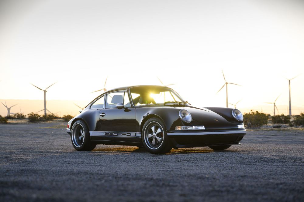 Midnight Blue Coupé, a Porsche 911 (964) reimagined by Theon Design, photograph 54