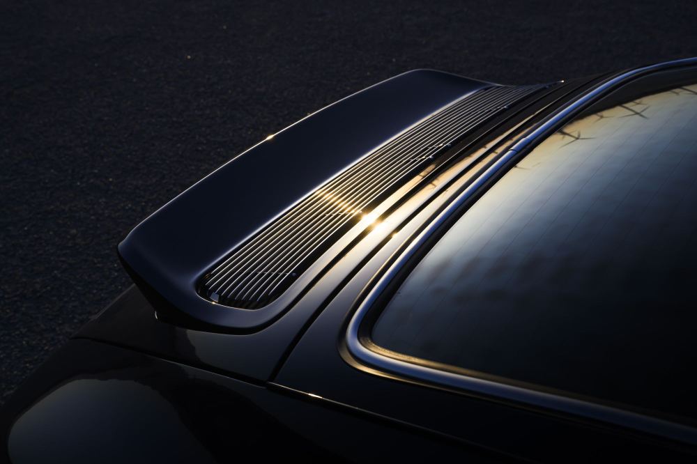 Midnight Blue Coupé, a Porsche 911 (964) reimagined by Theon Design, photograph 58