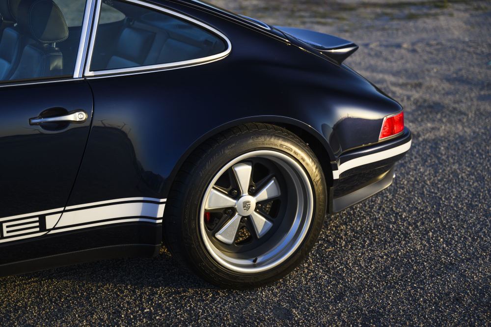 Midnight Blue Coupé, a Porsche 911 (964) reimagined by Theon Design, photograph 59
