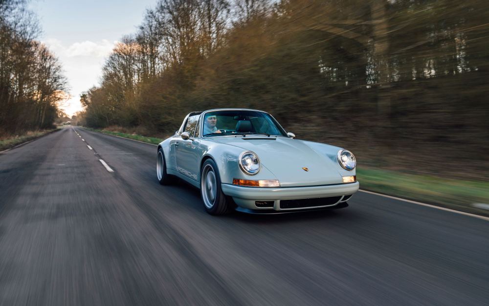 Pale Blue Targa, a Porsche 911 (964) reimagined by Theon Design, photograph 46