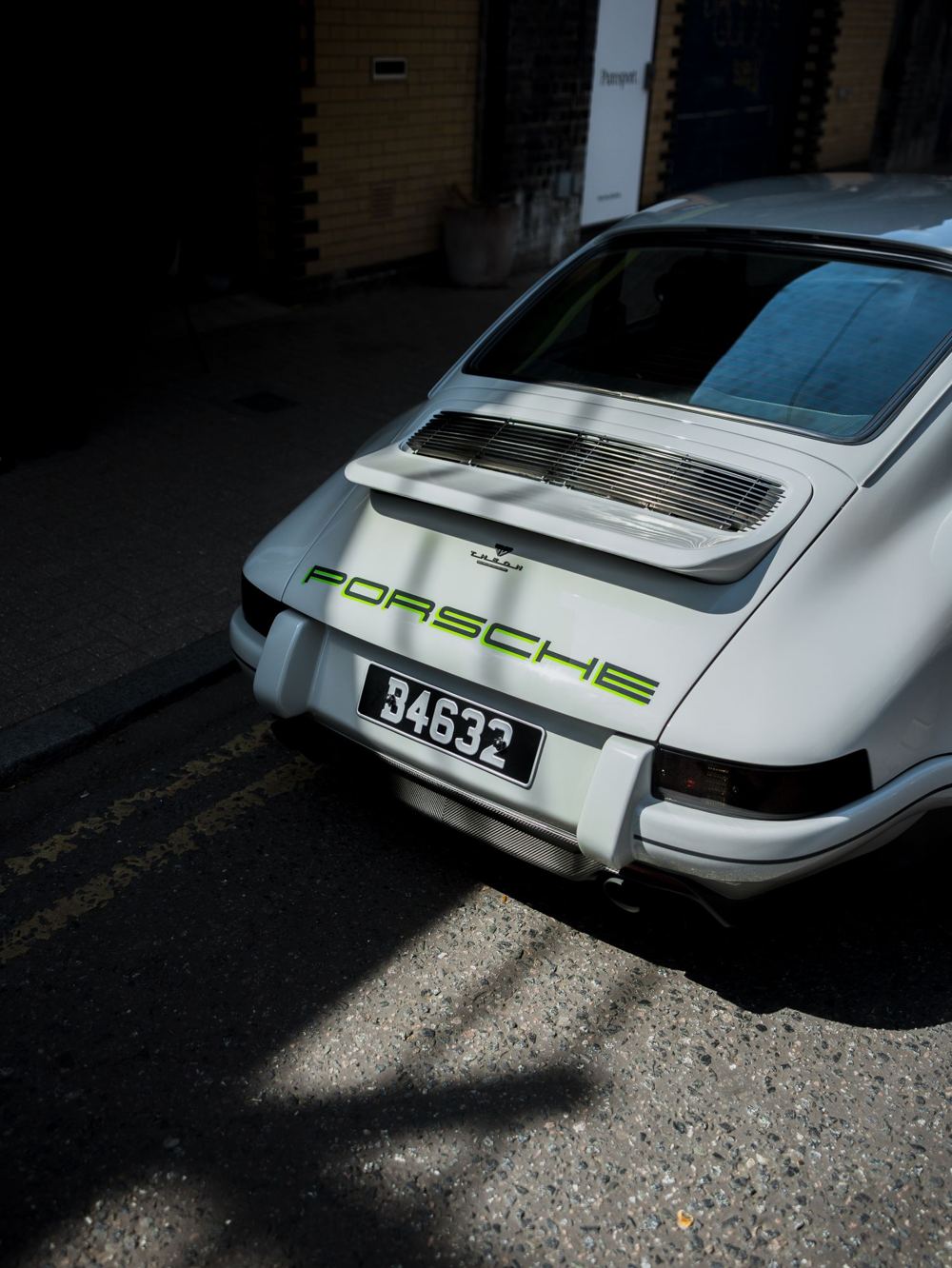 White Coupé, a Porsche 911 (964) reimagined by Theon Design, photograph 22
