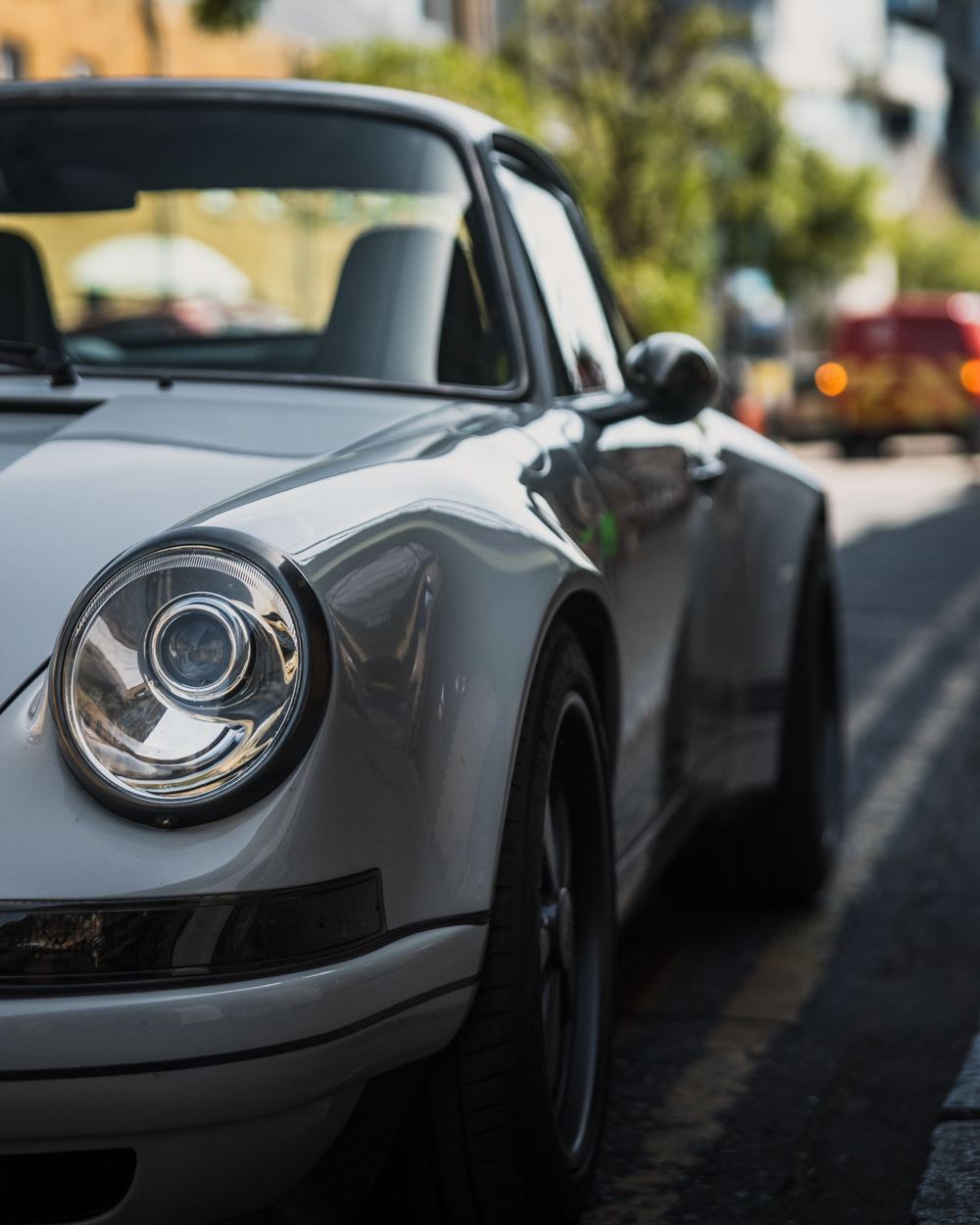 White Coupé, a Porsche 911 (964) reimagined by Theon Design, photograph 28