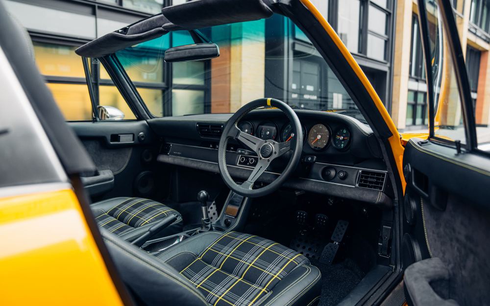 Yellow Targa, a Porsche 911 (964) reimagined by Theon Design, photograph 22