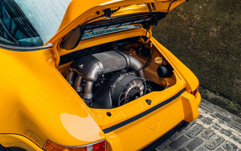 Yellow Targa, a Porsche 911 (964) reimagined by Theon Design, photograph 30
