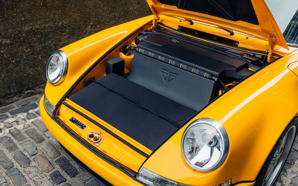 Yellow Targa, a Porsche 911 (964) reimagined by Theon Design, photograph 33