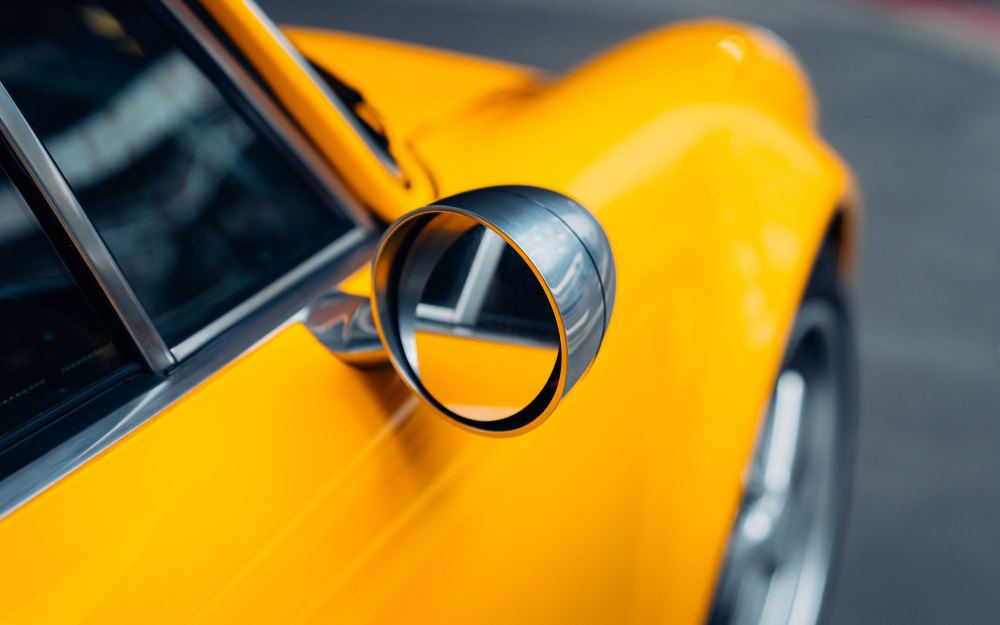 Yellow Targa, a Porsche 911 (964) reimagined by Theon Design, photograph 40