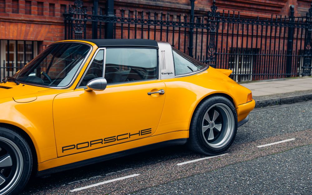 Yellow Targa, a Porsche 911 (964) reimagined by Theon Design, photograph 48